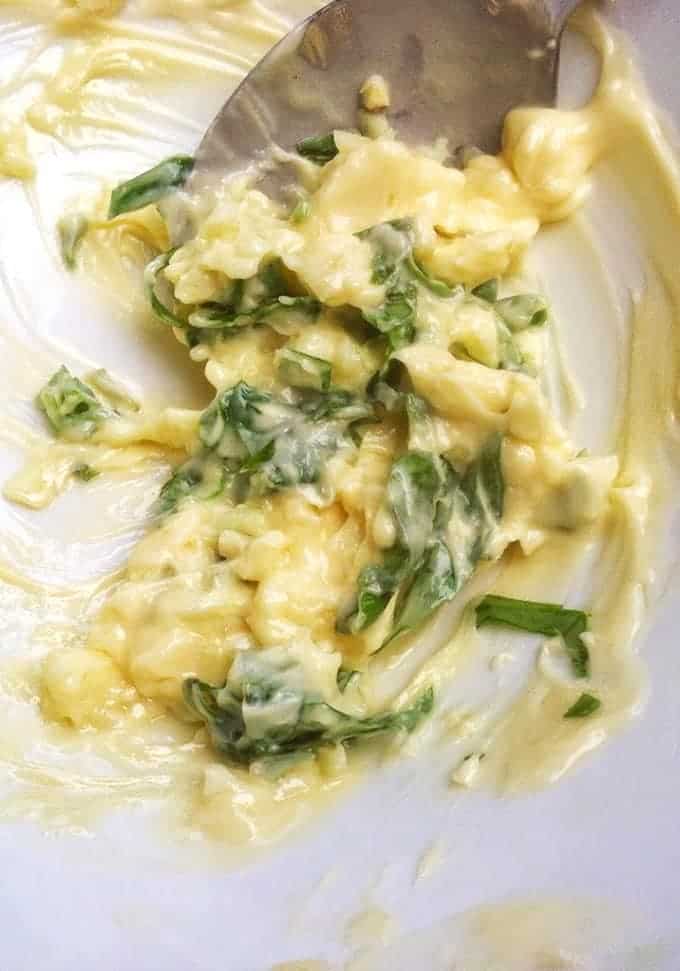 garlic basil butter for Simply Scrumptious Grilled Chicken Breasts recipe
