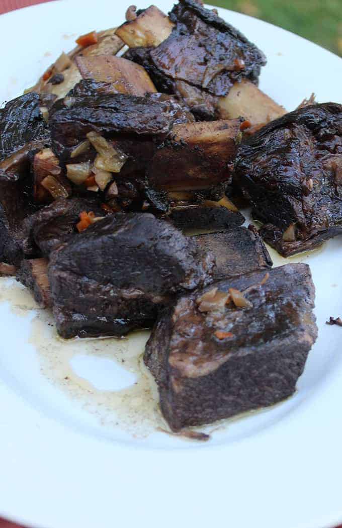Red Wine Braised Short Ribs. Cooking Chat recipe for #SundaySupper