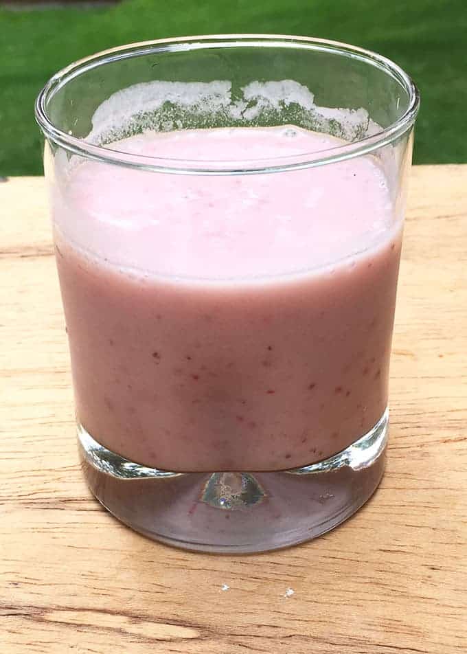 Dairy-free strawberry banana smoothie