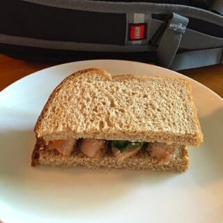 A Grilled Chicken Sandwich makes a healthy back to school lunch option. | cookingchatfood.com