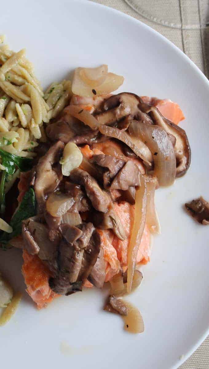 Salmon with Shiitake Mushroom Sauce | cookingchatfood.com