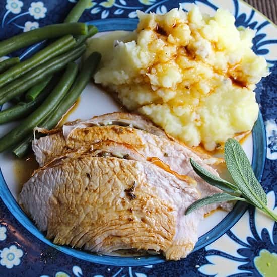 https://cookingchatfood.com/wp-content/uploads/2015/11/garrigue-roasted-turkey-breast-550.jpg