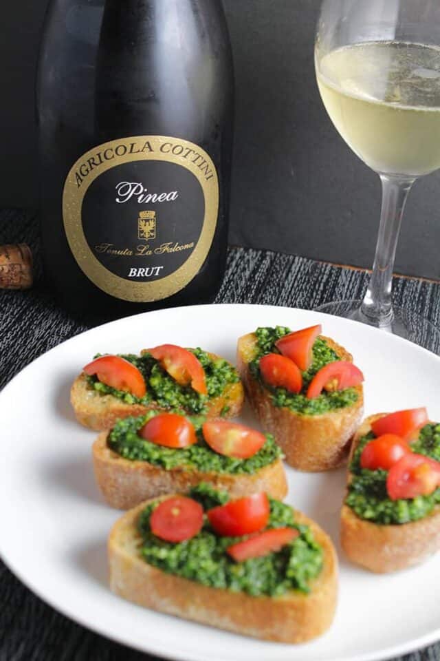 Kale Pesto Crostini Recipe and Sparkling Wine Pairing Cooking Chat
