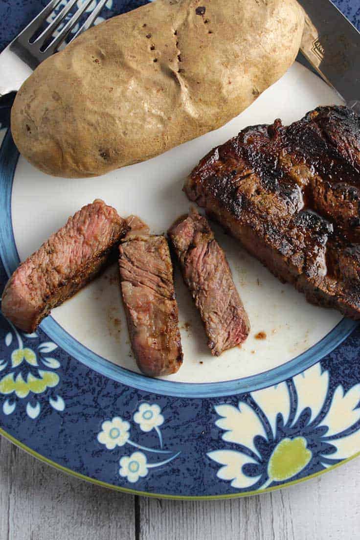 Best Grilled Steak Recipe with Dry Rub