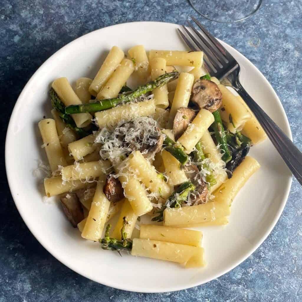 Roasted Asparagus and Mushroom Pasta Cooking Chat