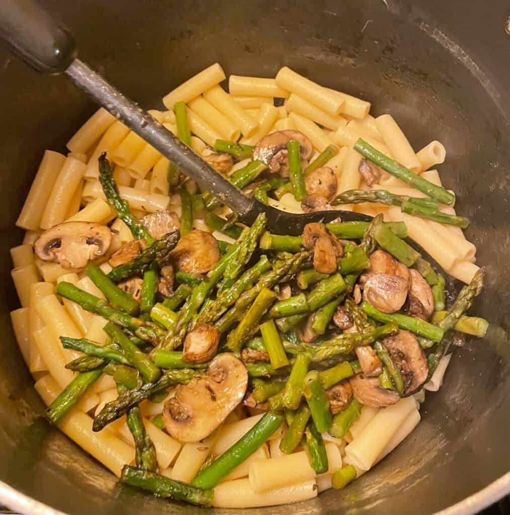 Roasted Asparagus and Mushroom Pasta Cooking Chat