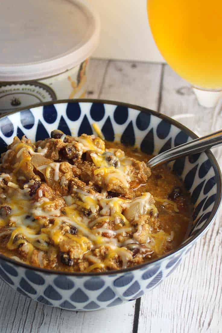 Dig into some Easy Black Bean Turkey Chili for a tasty and healthy meal! #chili #healthyrecipes #turkeychili #sponsored