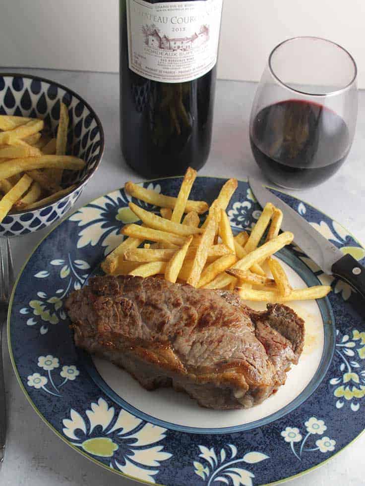 Côtes de Bordeaux red wine paired with steak. #winepairing #frenchwine