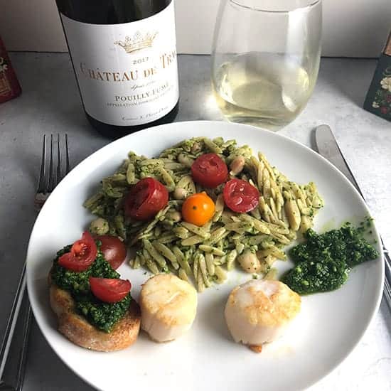 scallops served with kale pesto orzo and a Pouilly-Fumé.