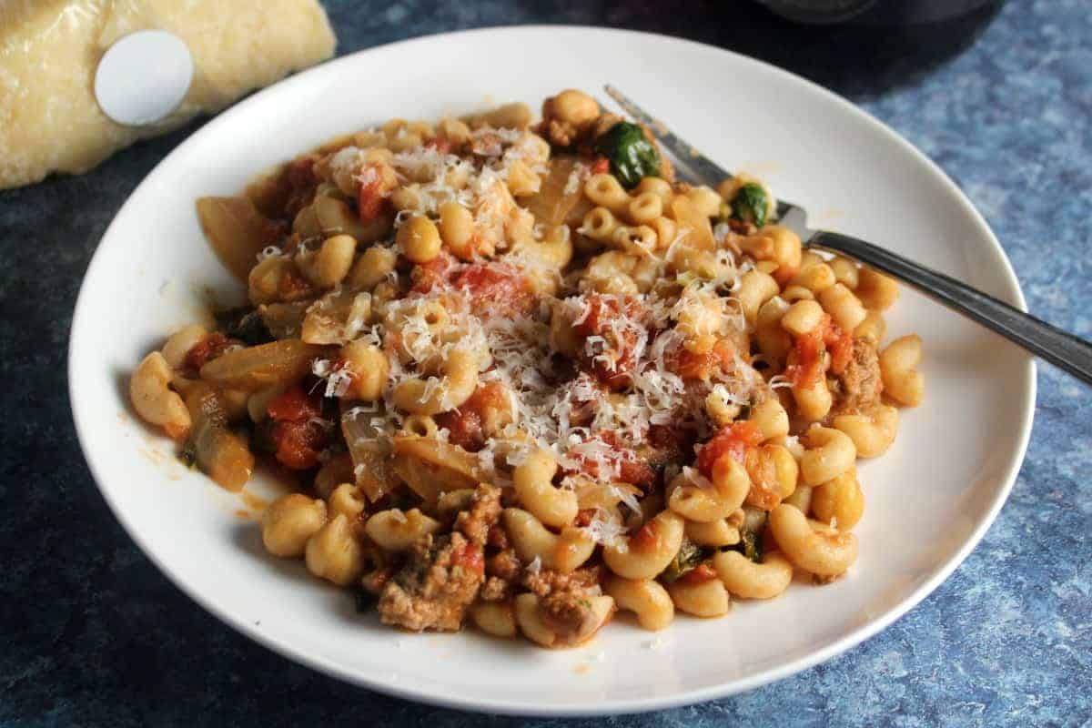 pasta with ground beef and chickpeas.